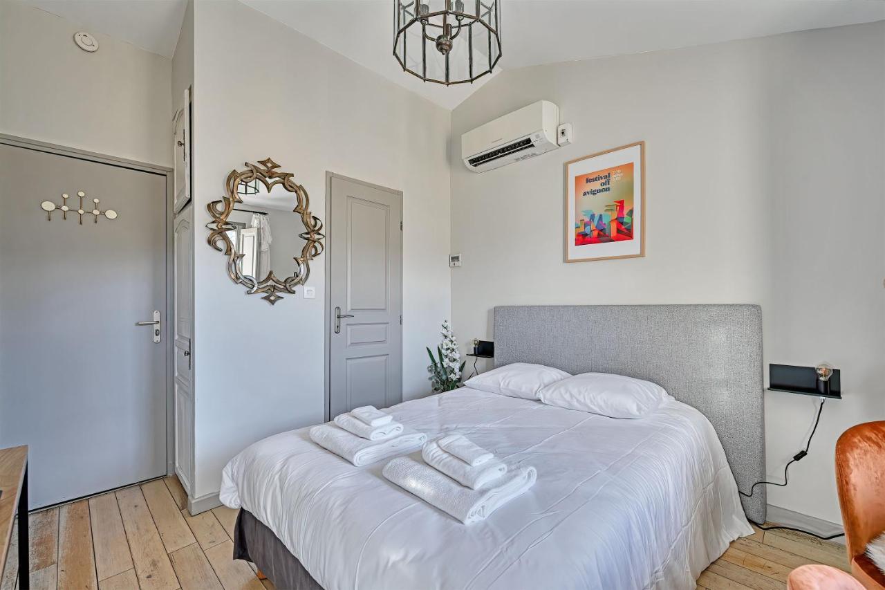 Au Coeur Des Papes, Dans Batisse De Charme Studios & Appartements En Coeur De Ville Avignon Exteriér fotografie