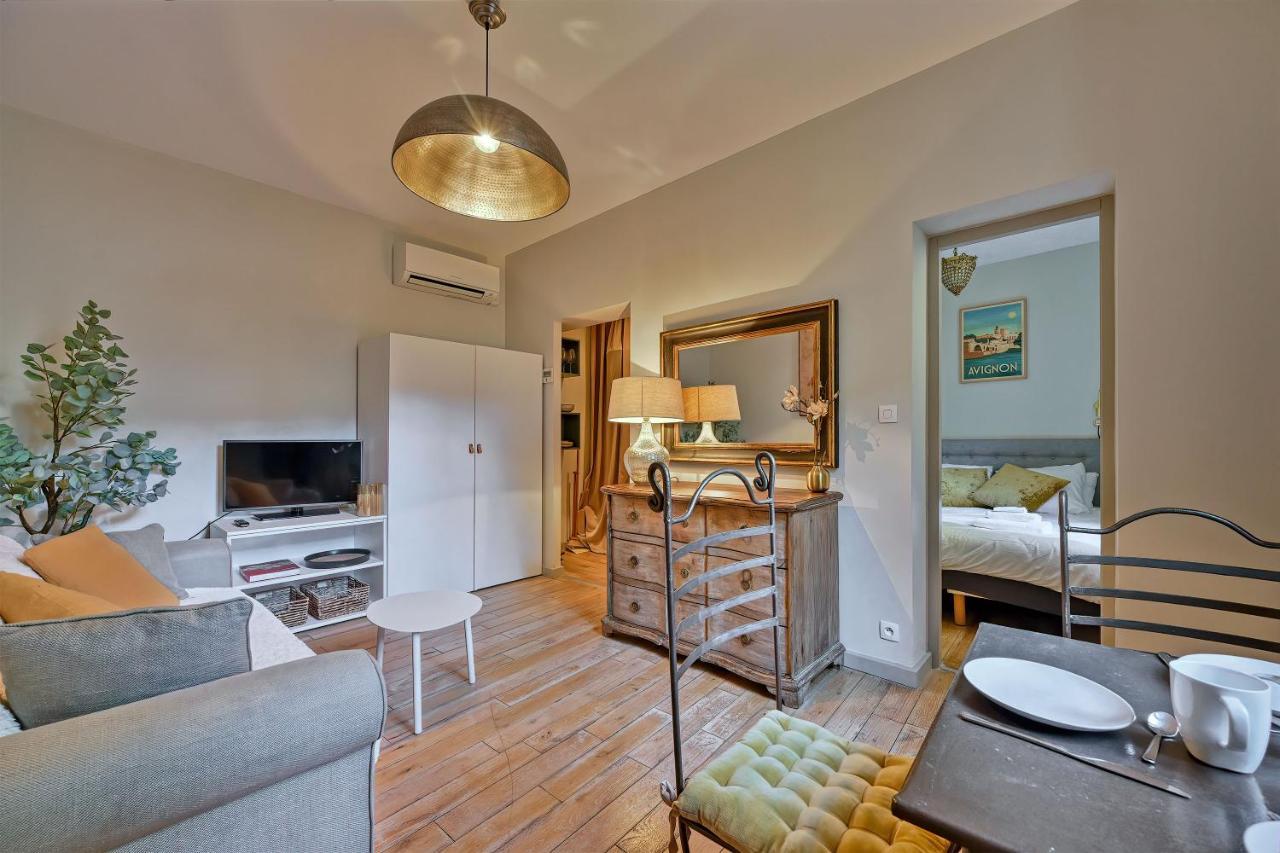 Au Coeur Des Papes, Dans Batisse De Charme Studios & Appartements En Coeur De Ville Avignon Exteriér fotografie