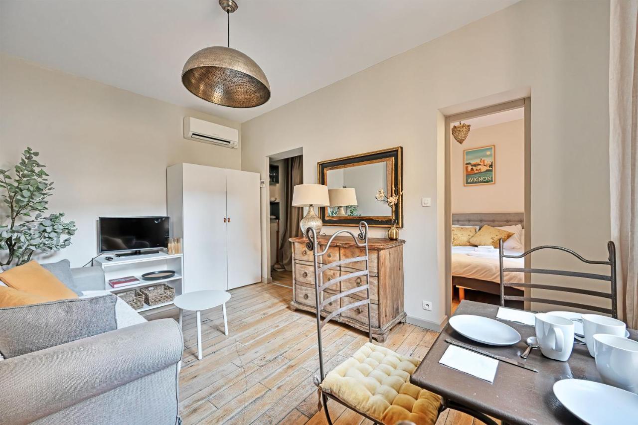 Au Coeur Des Papes, Dans Batisse De Charme Studios & Appartements En Coeur De Ville Avignon Exteriér fotografie