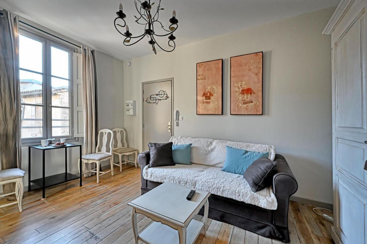 Au Coeur Des Papes, Dans Batisse De Charme Studios & Appartements En Coeur De Ville Avignon Exteriér fotografie