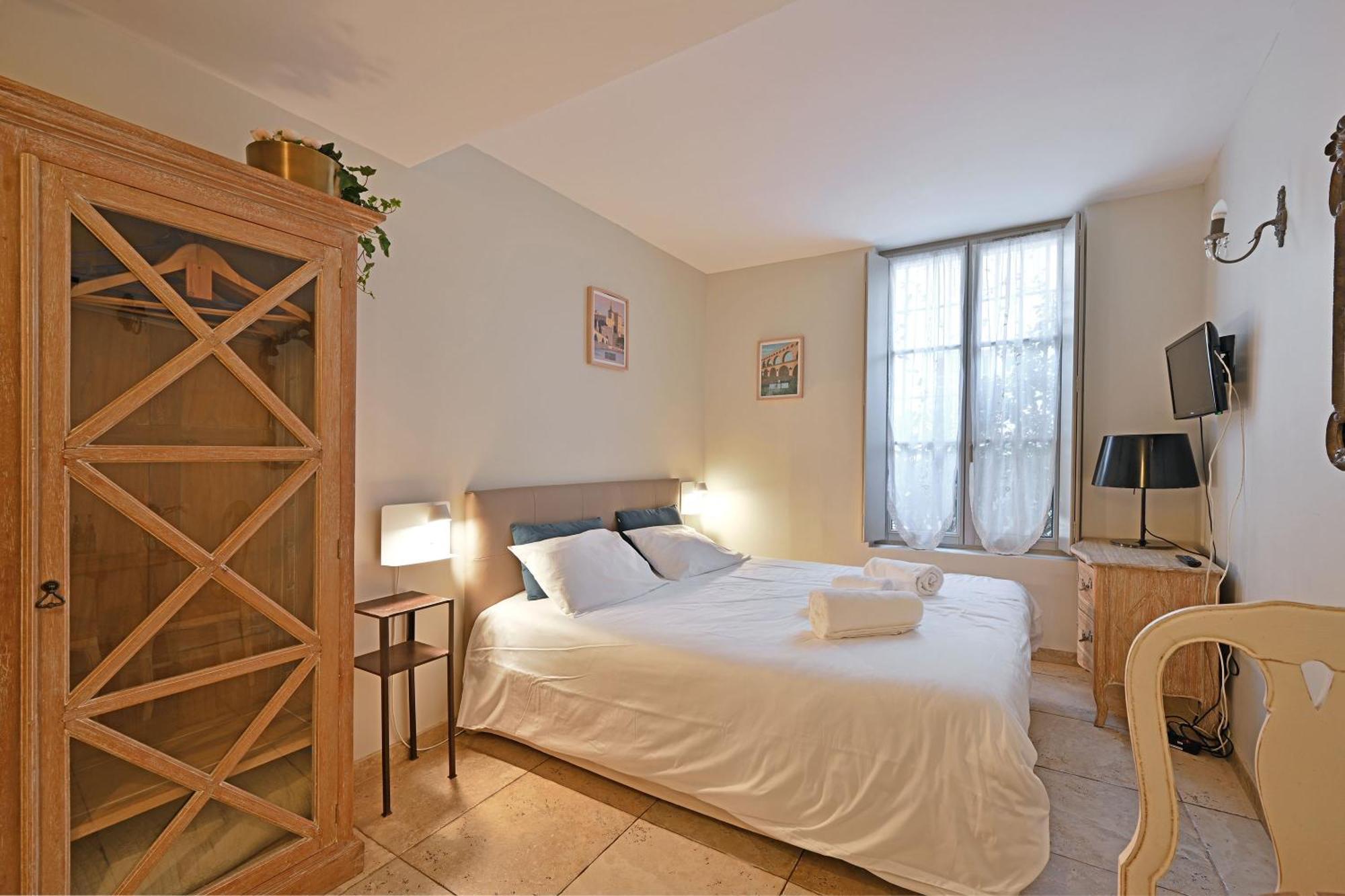 Au Coeur Des Papes, Dans Batisse De Charme Studios & Appartements En Coeur De Ville Avignon Exteriér fotografie